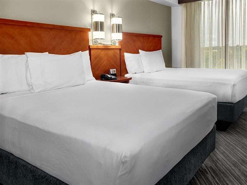 Hyatt Place Louisville-East Extérieur photo