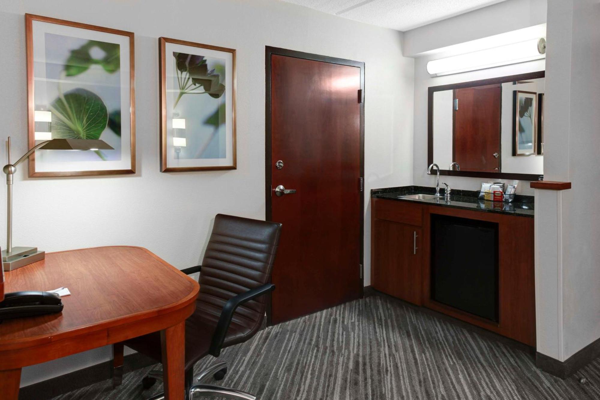 Hyatt Place Louisville-East Extérieur photo