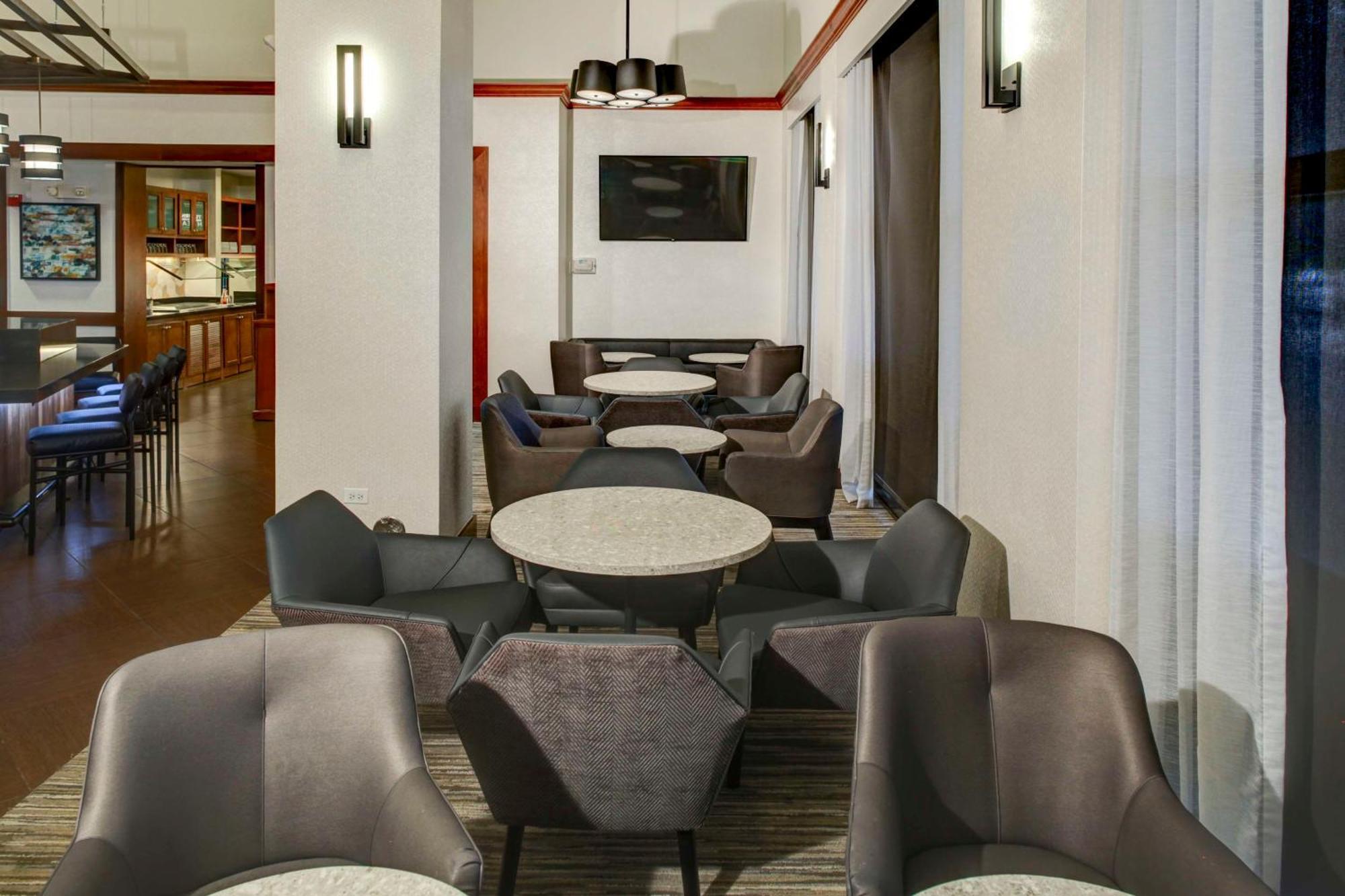 Hyatt Place Louisville-East Extérieur photo